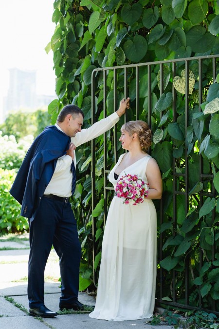 Свадебная фотосессия в ботаническом саду, свадебные фото в саду, Фотосъемка молодоженов в ботаническом саду Киев