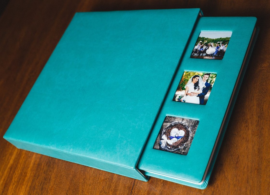 двухцветная обложка фото книги, выбор бумаги фотокниги,фото книга мини-бук, свадебное комплекты фотокниг с мини-буком, обложка фотокниги с теснением, обложка с вышивкой,обложка свадебной книги с металлическим шильдом